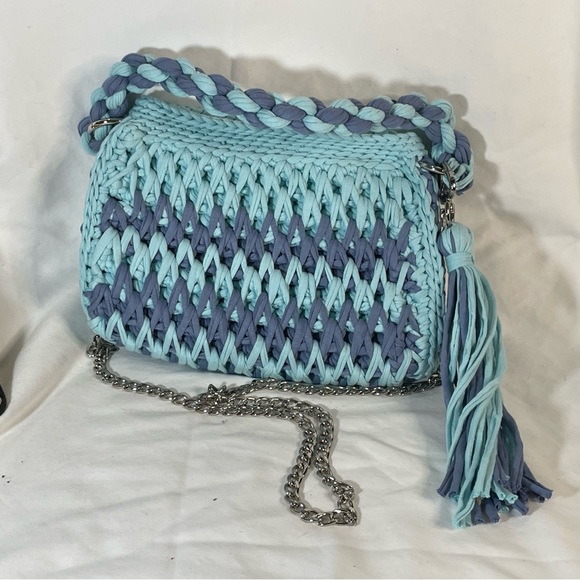 Handmade tshirt yarn honeycomb pattern bag - Picture 4 of 9